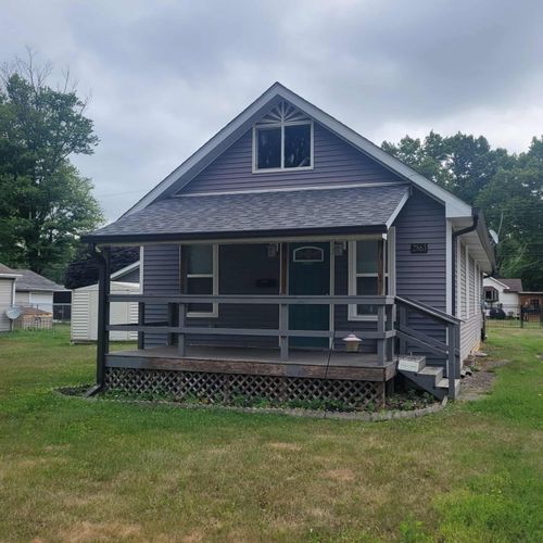 2863 Vanderburg St, Lake Station, IN, 46405-1270 | Card Image