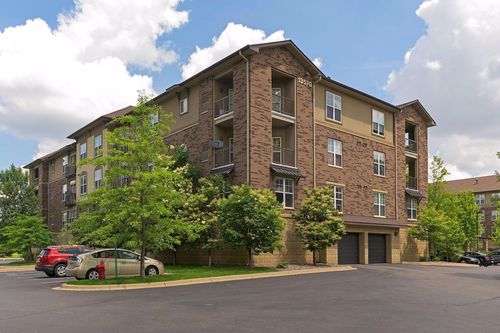 apt-1325-13560 Technology Dr, Eden Prairie, MN, 55344-2264 | Card Image