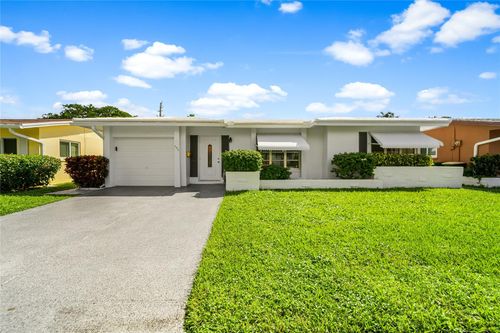 4524 Nw 43rd Ave, Tamarac, FL, 33319-3861 | Card Image