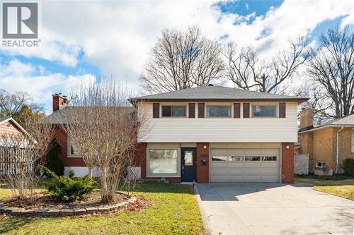 1174 Colborne Rd, Sarnia, ON, N7V3L1 | Card Image
