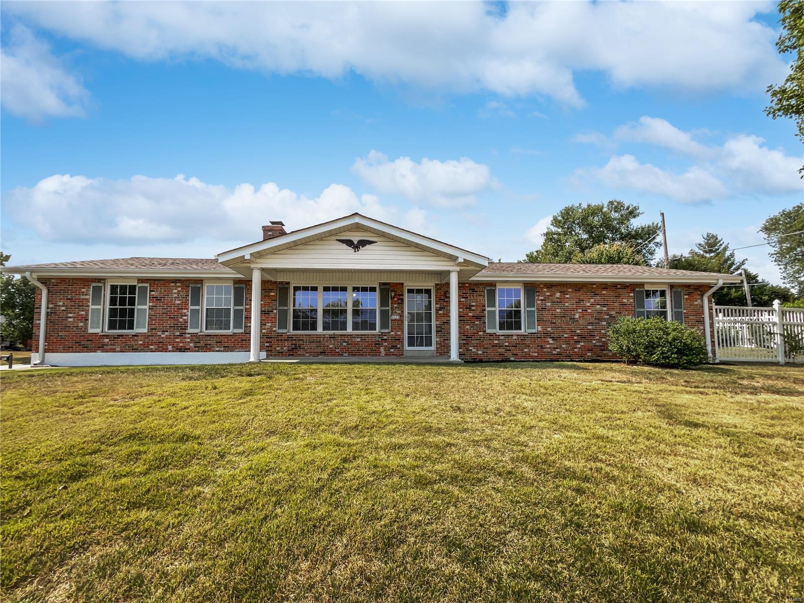 Mamelles Dr, Saint Charles, MO 63301