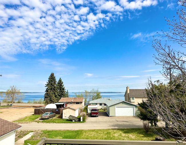10410 104 Ave., Home with 3 bedrooms, 2 bathrooms and 4 parking in Lac La Biche AB | Image 37