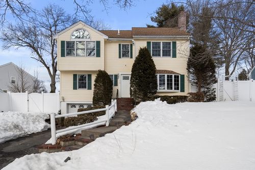 220 E Cross St, Norwood, MA, 02062-5220 | Card Image