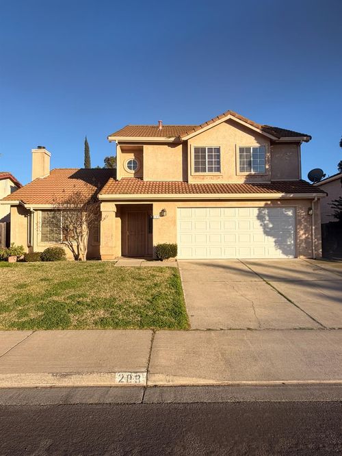 209 Fairwood Drive, Oakdale, CA, 95361 | Card Image
