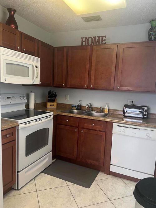 105-26 Lake Vista Trail, Port St. Lucie, FL, 34952 | Card Image