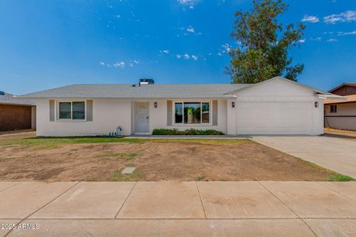 8326 N 56th Ave, Glendale, AZ, 85302-6018 | Card Image