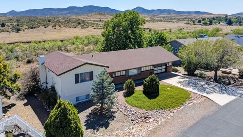 1048 N Arrowhead Ln, Dewey, AZ, 86327-5401 | Card Image