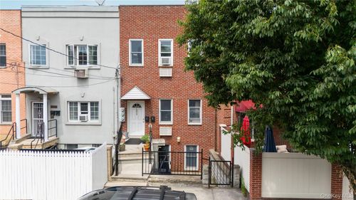 46-15 30th Rd, Astoria, NY, 11103-1837 | Card Image