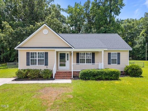 161 Bridgewater Dr, Erwin, NC, 28339-8728 | Card Image