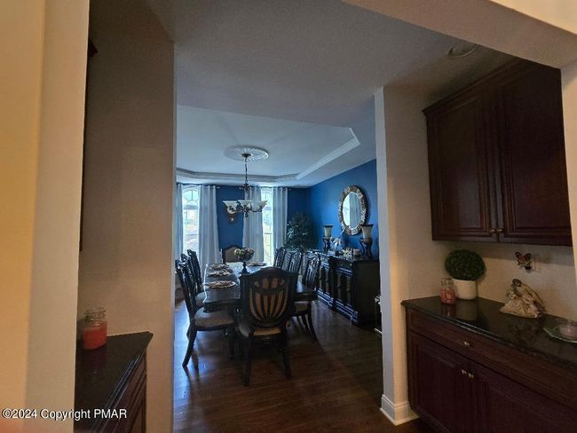 DINING RM VIEW FROM KIT | Image 37