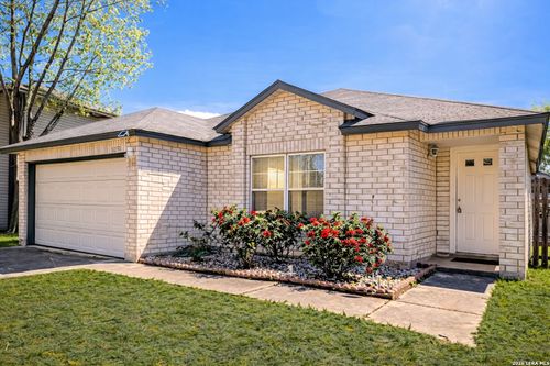 8050 Chestnut Cape Dr, Converse, TX, 78109-3104 | Card Image