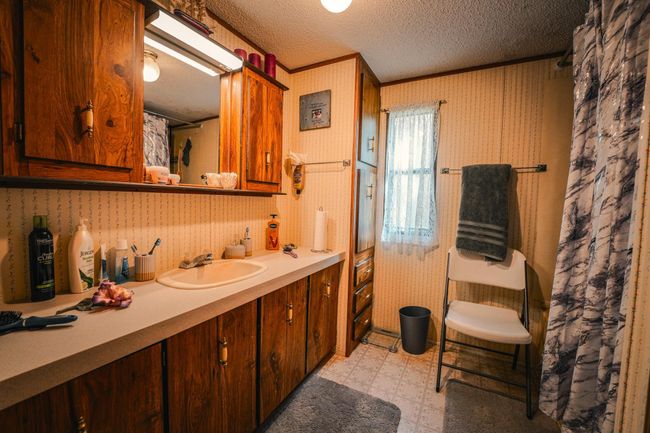 Full Bath | Image 17
