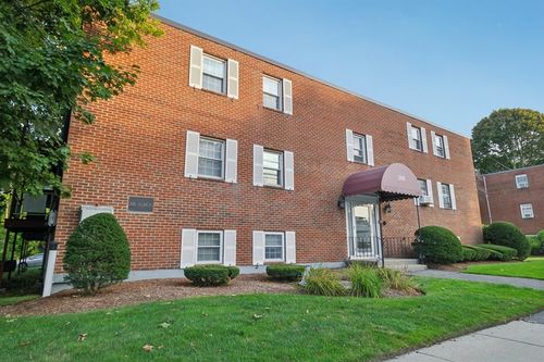 apt-14-266 Albion St, Wakefield, MA, 01880-3157 | Card Image