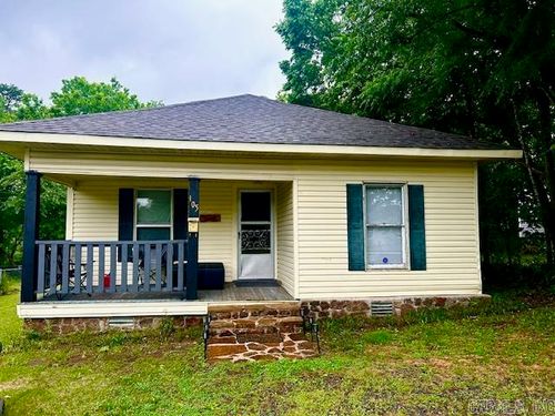 105 W Clinton St, Heber Springs, AR, 72543-3135 | Card Image
