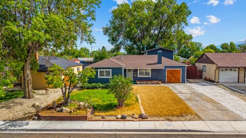 1305 Gault Way, Sparks, NV, 89431-1817 | Card Image