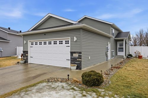 609 5th St E, Horace, ND, 58047-3506 | Card Image