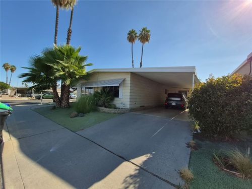 1006 San Nicolas St, Hemet, CA, 92543-6843 | Card Image