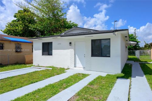 a-2373 Nw 61st St, Miami, FL, 33142 | Card Image