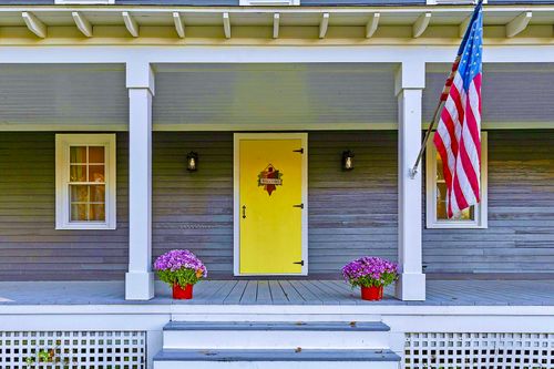 4 Bloody Brook Rd, Amherst, NH, 03031-3316 | Card Image