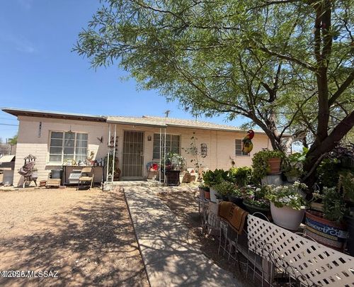 2233 E Irene Vis, Tucson, AZ, 85713-6528 | Card Image