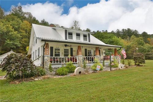 11979 Sparta Rd, Mc Grady, NC, 28649-9419 | Card Image