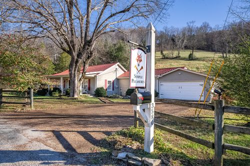 3580 Blue Creek Rd, Lynnville, TN, 38472-5018 | Card Image