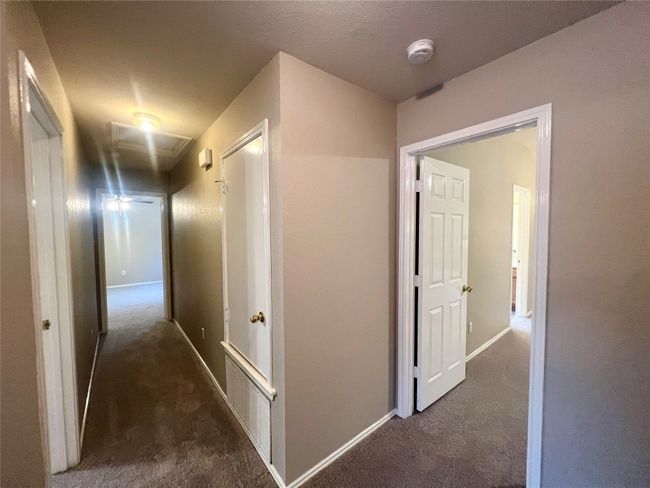 Upstairs landing | Image 20