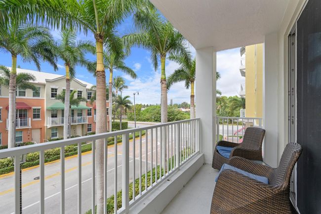 APT-217 - 802 W Windward Way, Condo with 3 bedrooms, 2 bathrooms and null parking in Lantana FL | Image 19