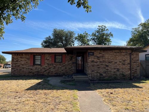 2100 42nd St, Snyder, TX, 79549-6057 | Card Image