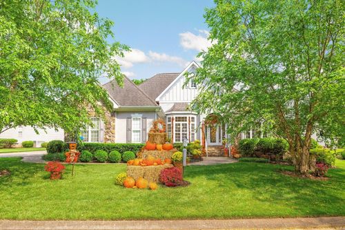 902 Cattails Dr, Ooltewah, TN, 37363-9329 | Card Image