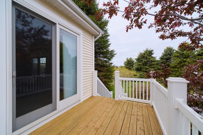 70 Spinnaker Dr, Condo with 2 bedrooms, 3 bathrooms and null parking in Manistee MI | Image 37