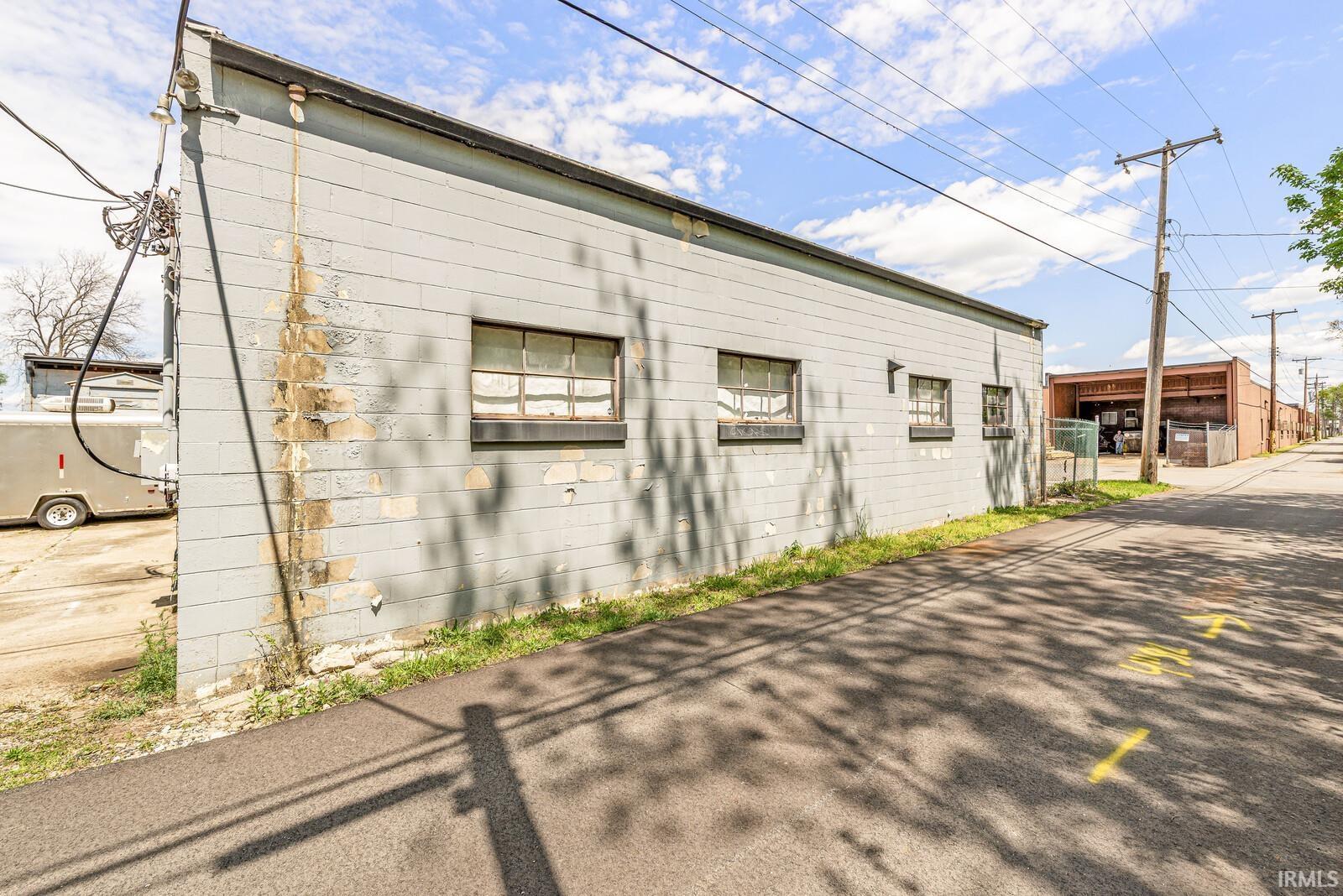 Commercial Sale in Elkhart 3