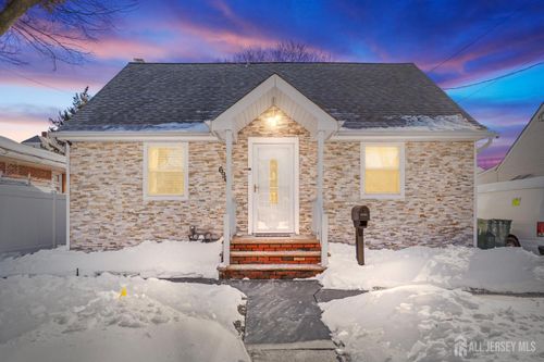 696 Hanson Ave, Perth Amboy, NJ, 08861-2448 | Card Image