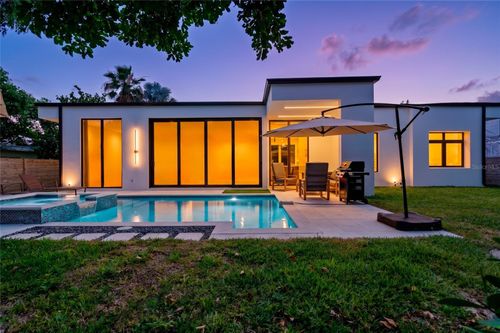 2441 Webber St, SARASOTA, FL, 34239-4745 | Card Image
