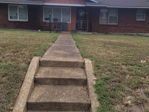 1586 E Raines Rd, Memphis, TN, 38116 | Card Image