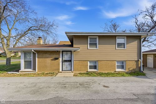 16743 Butterfield Dr, Country Club Hills, IL, 60478-2143 | Card Image
