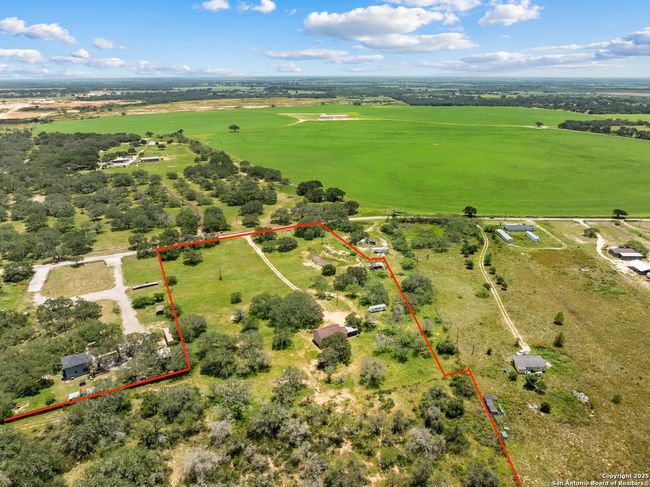 1655 Eichman Rd, House other with 4 bedrooms, 2 bathrooms and null parking in Poteet TX | Image 20