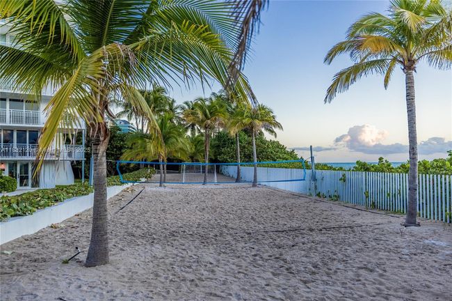 APT-6A - 615 Ocean Dr, Condo with 3 bedrooms, 3 bathrooms and null parking in Key Biscayne FL | Image 35