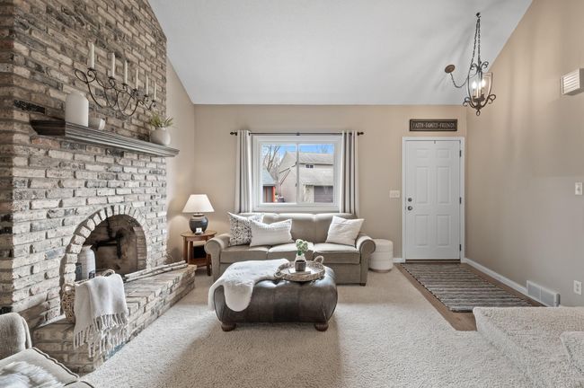 1127 Benton Way, House other with 3 bedrooms, 3 bathrooms and null parking in Arden Hills MN | Image 8
