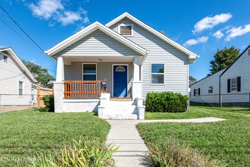 2109 Cecil Ave, Knoxville, TN, 37917-4747 | Card Image
