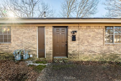 6104 Meadowbrook Ln, North Little Rock, AR, 72118-2549 | Card Image