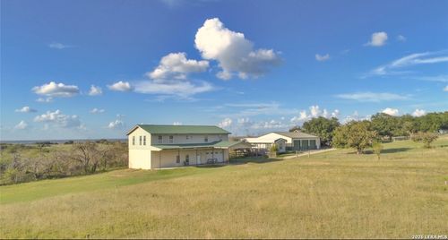 3371 Rathkamp Dreyer Rd, Yoakum, TX, 77995-6372 | Card Image