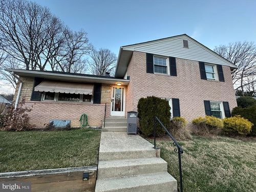 9213 Saint Andrews Pl, COLLEGE PARK, MD, 20740-3914 | Card Image