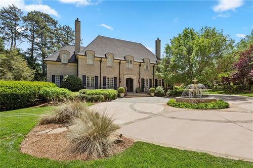 305 Forrest Lake Dr, Atlanta, GA, 30327-3339 | Card Image