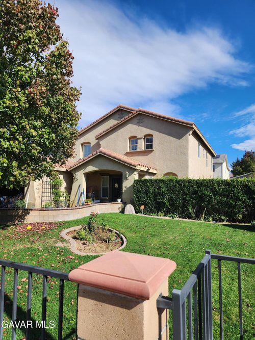 42234 Marbella St, Quartz Hill, CA, 93536-3440 | Card Image