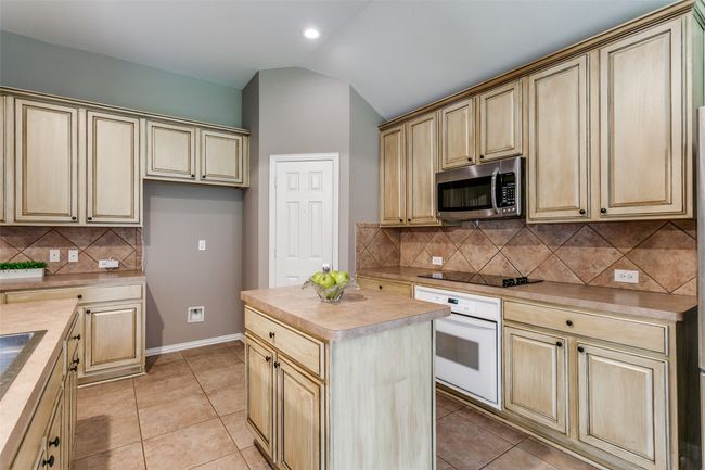 3504 Carlton St, House other with 4 bedrooms, 2 bathrooms and null parking in Grapevine TX | Image 10