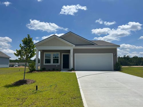 707 Huelva St, Loris, SC, 29569-6673 | Card Image