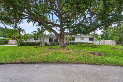 17435 Sw 109th Ct, Miami, FL, 33157-4046 | Card Image