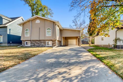 1303 Summit Ave, Detroit Lakes, MN, 56501-3803 | Card Image