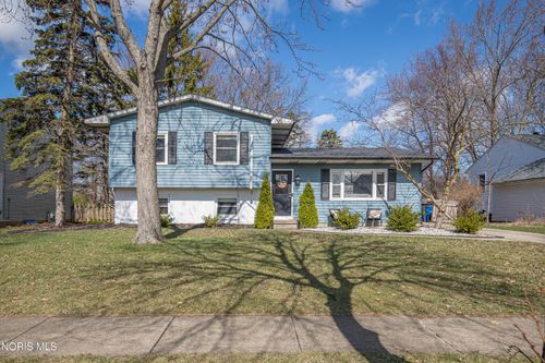 318 Birchdale Rd, Perrysburg, OH, 43551-2521 | Card Image
